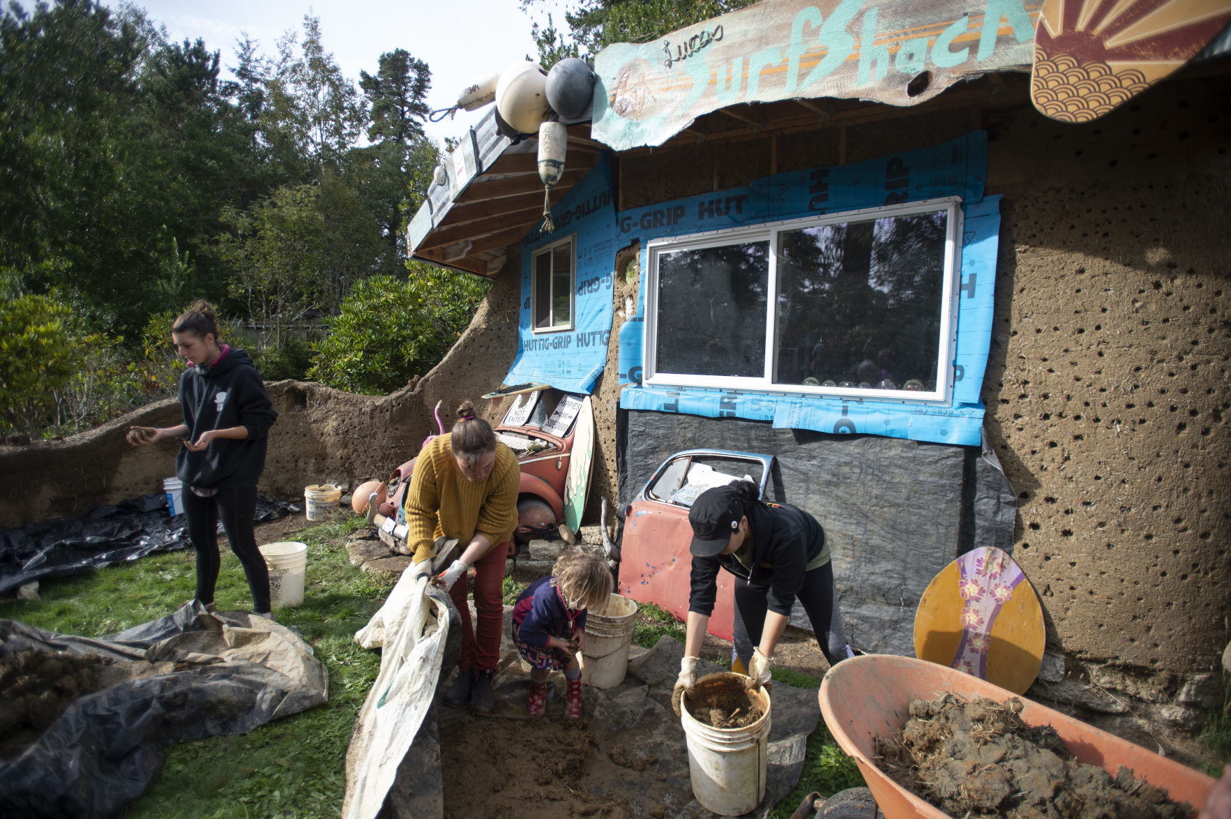 Live Culture Coast: Cob Building